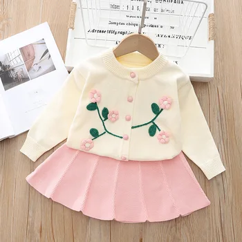 Свежий комплект одежды для малышей, детский свитер, цветочная вышивка, модная одежда, теплая осенне-зимняя плиссированная юбка, комплект 2шт